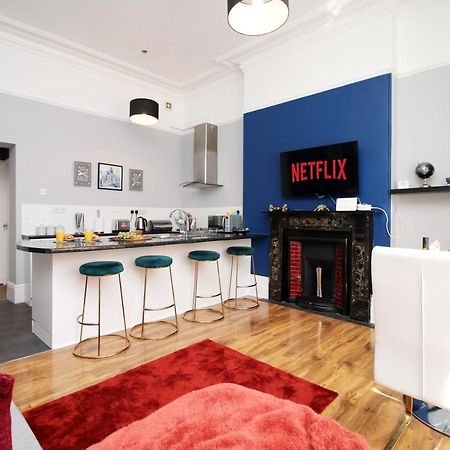 Апартаменты Sleek And Stylish 2 Bed In Clifton - Garden Бристоль Экстерьер фото