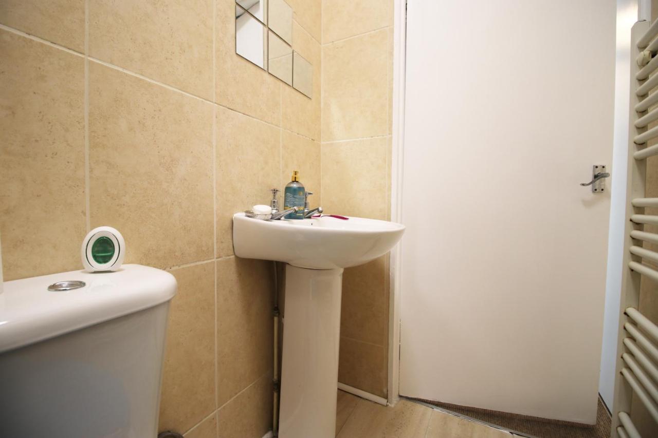 Апартаменты Sleek And Stylish 2 Bed In Clifton - Garden Бристоль Экстерьер фото