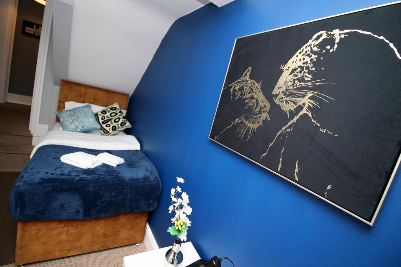 Апартаменты Sleek And Stylish 2 Bed In Clifton - Garden Бристоль Экстерьер фото